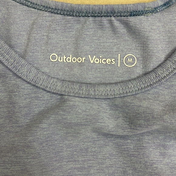 Outdoor Voices Light Blue Crop Top Size Medium (A1) - Picture 3 of 7